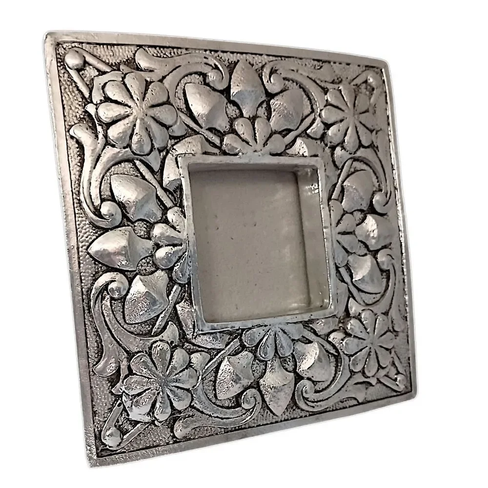 Vintage Ornate‎ Resin Picture Photo Frame Silver Tone Floral Scroll 6x6 Medieval